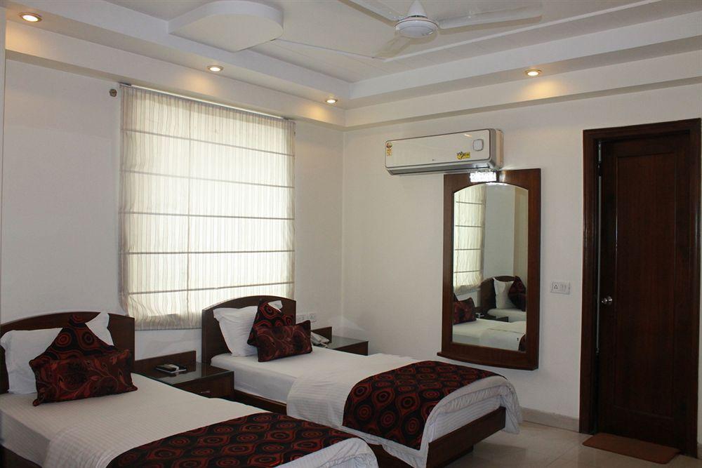 Hotel Shipra International New Delhi Eksteriør billede